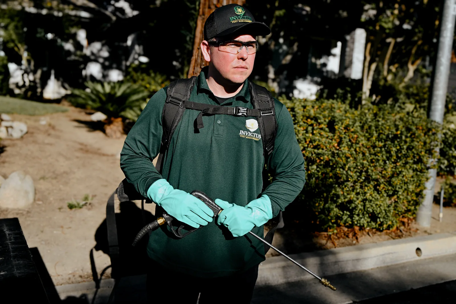 Invictus technician ready for a treatment